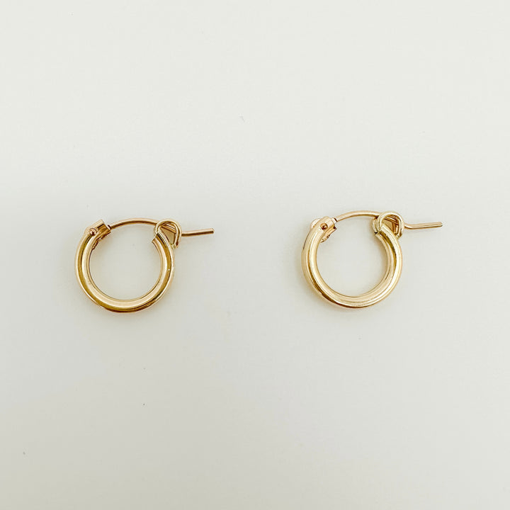 gold filled everyday hoops / essbe jewelry supply / hoops for everyday / gold-filled hoop earrings