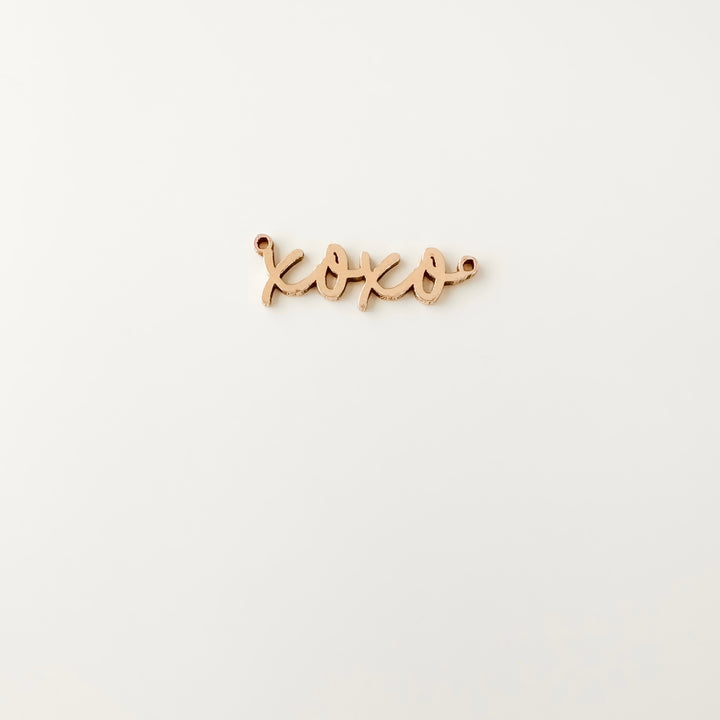 xoxo connector, gold filled xoxo connector, xoxo charm, valentine's day charm, valentine's day connector, valentine's day gift, essbe, permanent jewelry supplier, gold filled charms