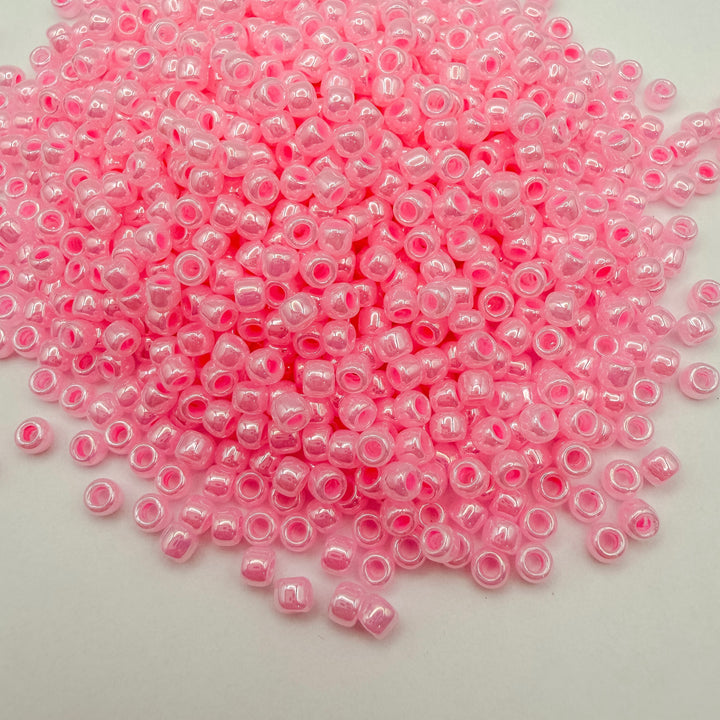 TOHO Round Seed Beads 8/10