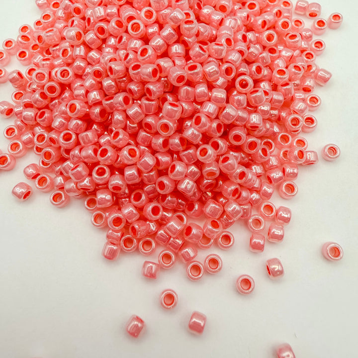 TOHO Round Seed Beads 8/10