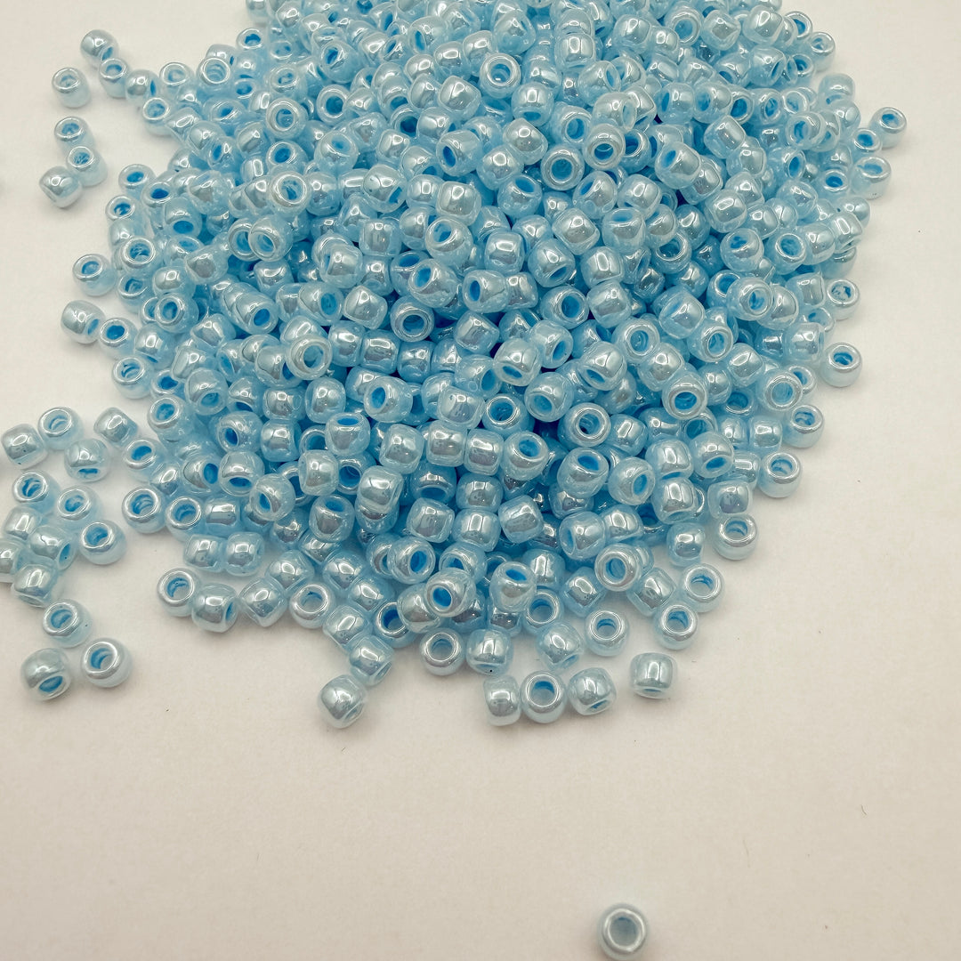 TOHO Round Seed Beads 8/10