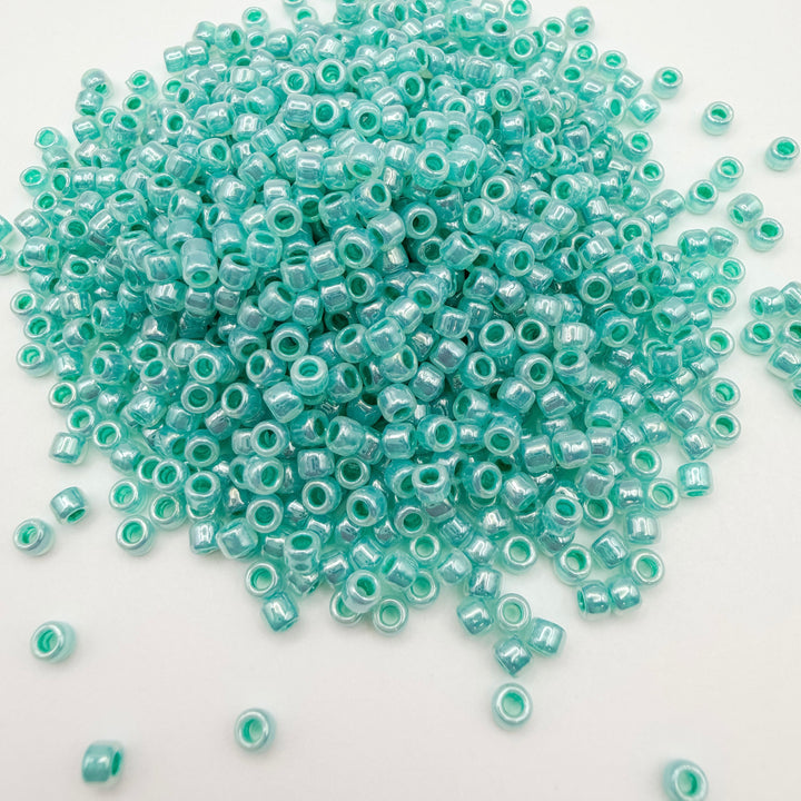 TOHO Round Seed Beads 8/10