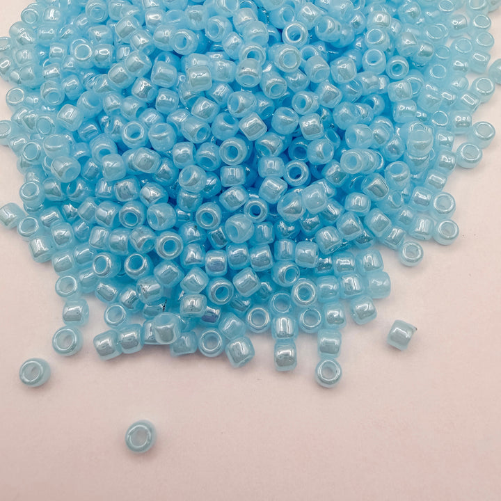 TOHO Round Seed Beads 8/10