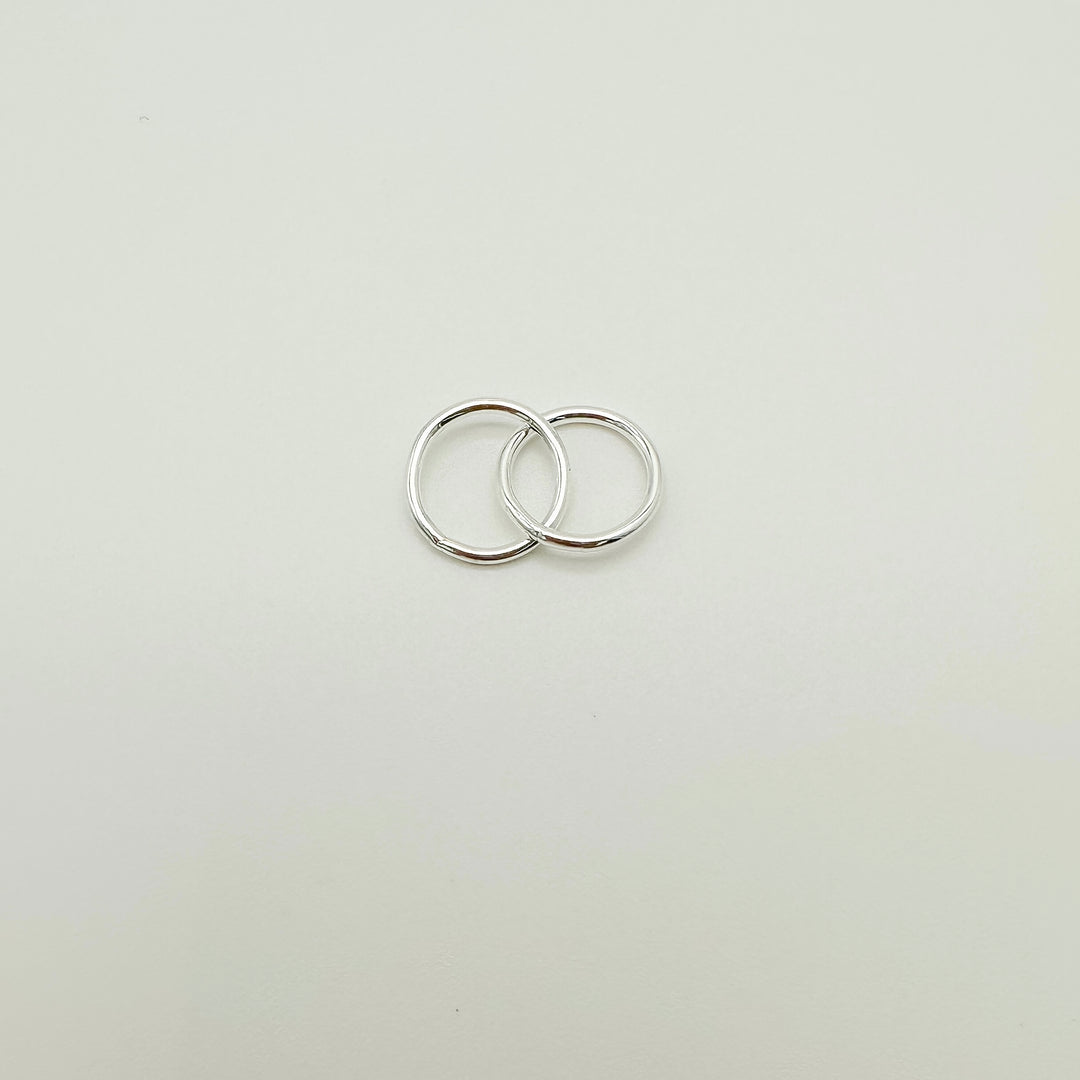 intertwined circle connector, circle connector, intertwined rings, ring connector, permanent jewelry supplies, permanent jewelry supplier, gold filled connectors, essbe jewelry supply, essbe