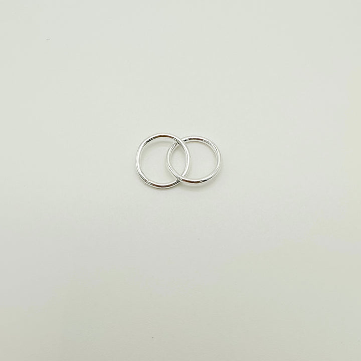 intertwined circle connector, circle connector, intertwined rings, ring connector, permanent jewelry supplies, permanent jewelry supplier, gold filled connectors, essbe jewelry supply, essbe