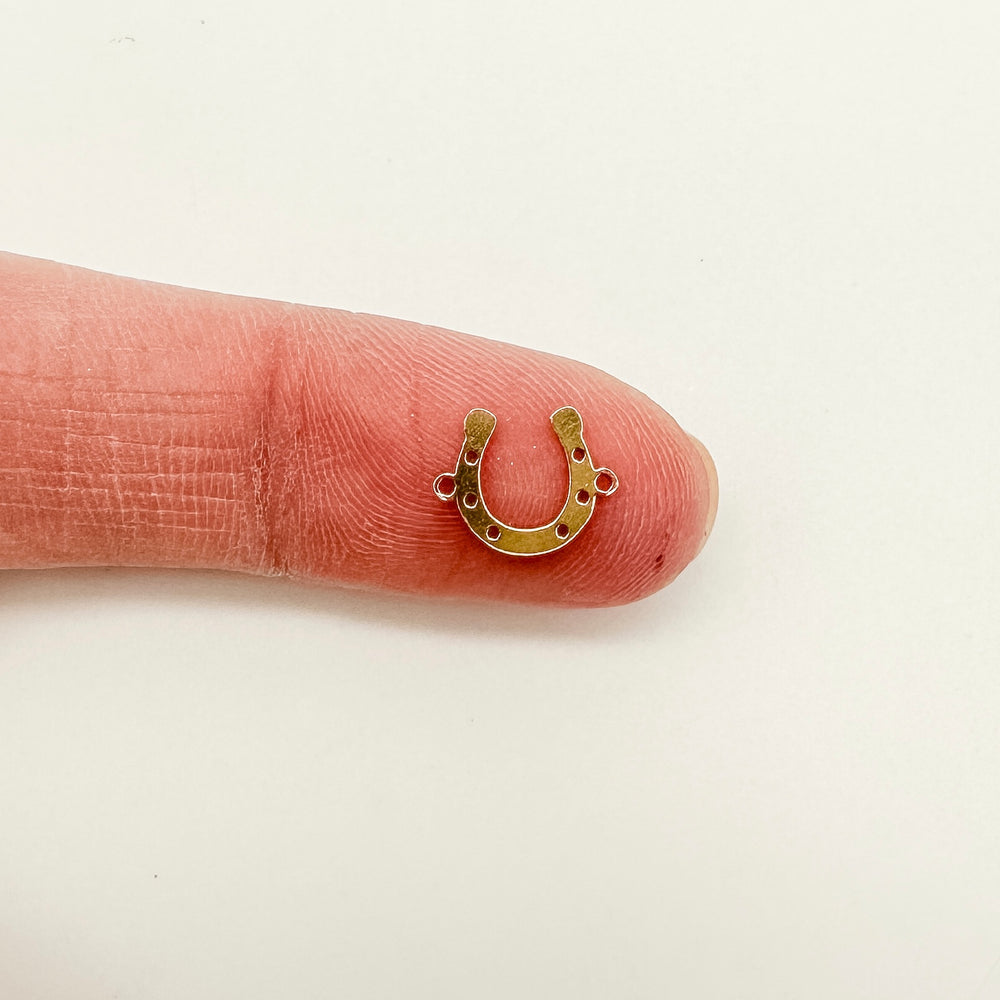 gold filled horseshoe connector, gold filled connectors, permanent jewelry connectors, essbe jewelry supply, permanent jewelry supplier