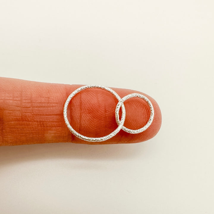 Intertwined circle connectors for permanent jewelry or jewelry making